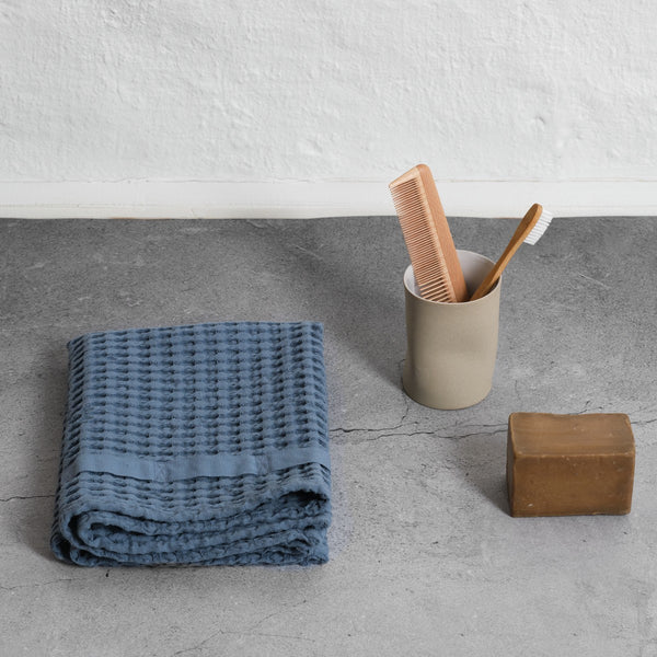 Big Waffle Hand Towel - 510 Grey blue